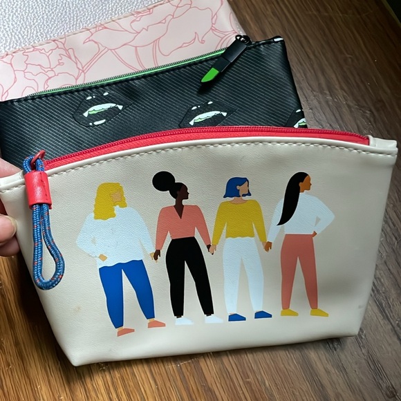 Makeup pouches - Picture 3 of 6